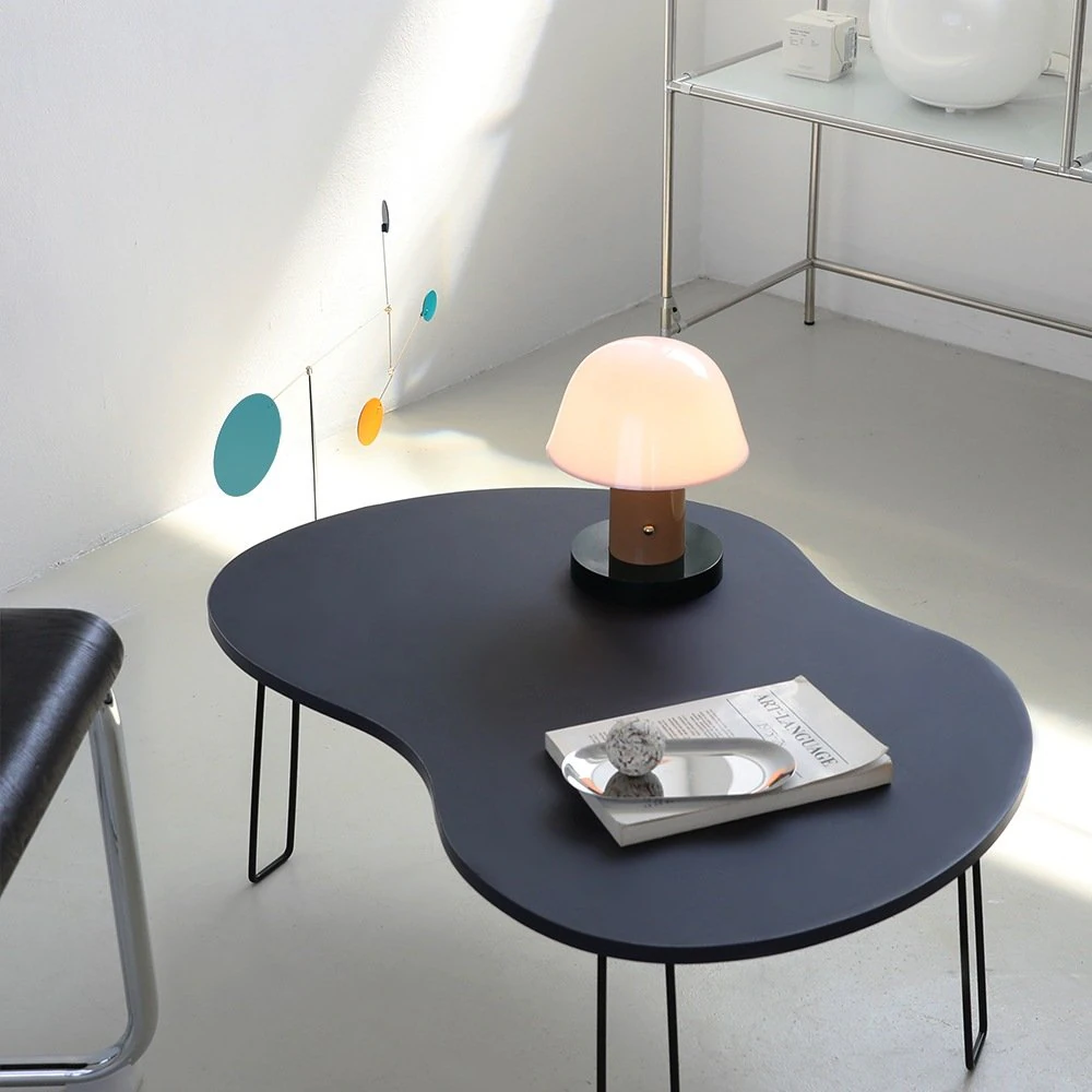 Mesa plegable Super Matte Apple Object Modelo 3D .c4d .max .obj .3ds .fbx .stl .blend 