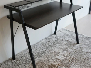 Ernen Desk 3D 模型