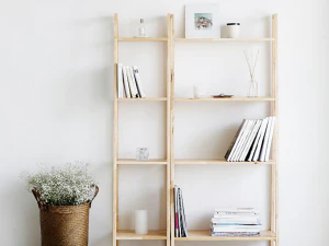 Puro legno massello a 4 gradini Modello 3D