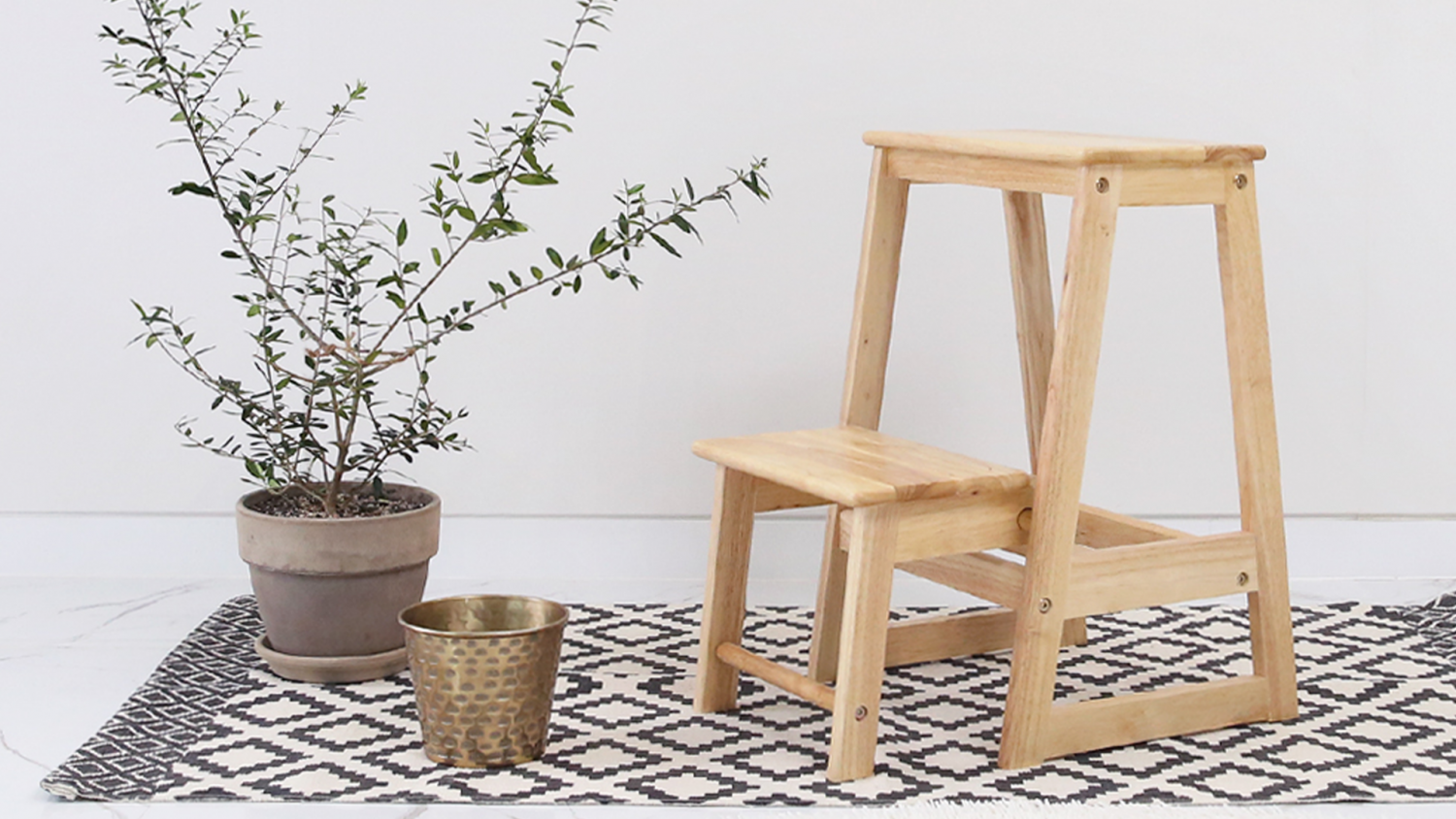 Solid wood cheap folding step stool