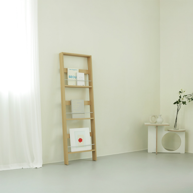 Bold interior magazine rack 3D Модель .c4d .max .obj .3ds .fbx .stl .blend