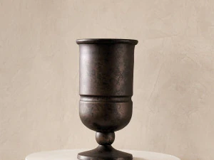 Pote de alumínio preto Modelo 3D