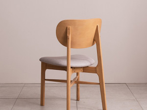 Beginning wooden dining table chair 3D Model