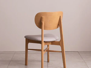 Beginning wooden dining table chair 3D Model