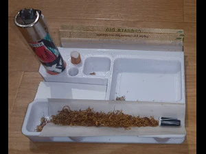 Plateau &agrave; rouler la fum&eacute;e Modèles 3D en vedette