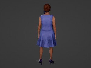 Old woman in blue dress 3D मॉडल