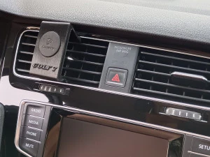 Magnetic phone holder 3D Model