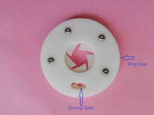 3D Printable Planetary Gear Type Iris Diaphragm -5 Blades-D64d23 Model do druku 3D