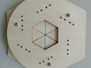 Sliding Iris Mechanism For laser cutting-6 blades Model do druku 3D