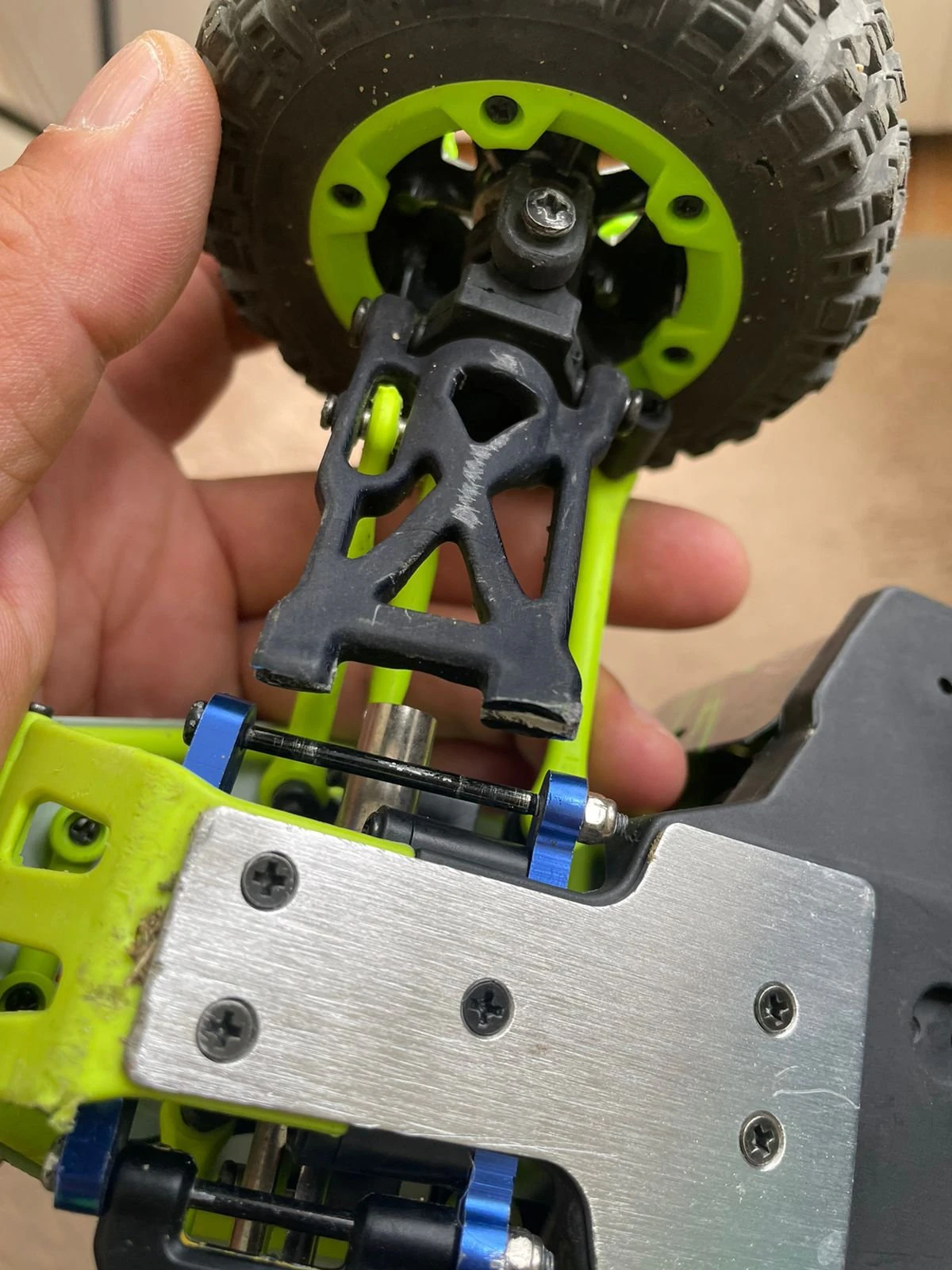 Braço inferior L R de um carro esportivo infantil 4x4 Modelo 3D .c4d .max .obj .3ds .fbx .stl .blend