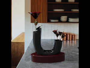 VASE AND FLOWERS 3D Model