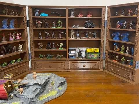 DM Inventory Miniature Display - Small DM Screen 3D Print Model