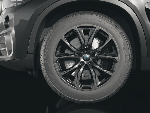 SUV X6 xDrive50i 3D Model