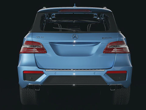 Mercedes ML63 AMG 2014 3D Model