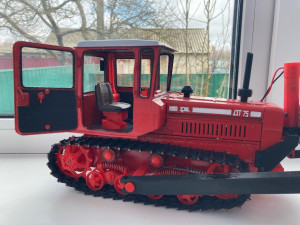 RC BULLDOZER DT-75 POSTMAN 1-16 SCALE 3D Print Model