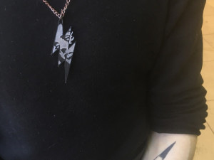 3D printable Anime-girl cry baby pendant in the form of lightning Modèles 3D en vedette
