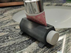 TOOTHPASTE SUPPORT AND SQUEEZER 3D Print Model