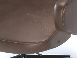 GRAND REPOS old leather chair 3D Model