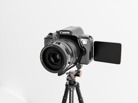 Dslr camera with tripod 3D मॉडल
