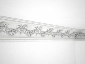 Cornice Antique Decor with Flowers Baroque Style for CNC Modèle 3D