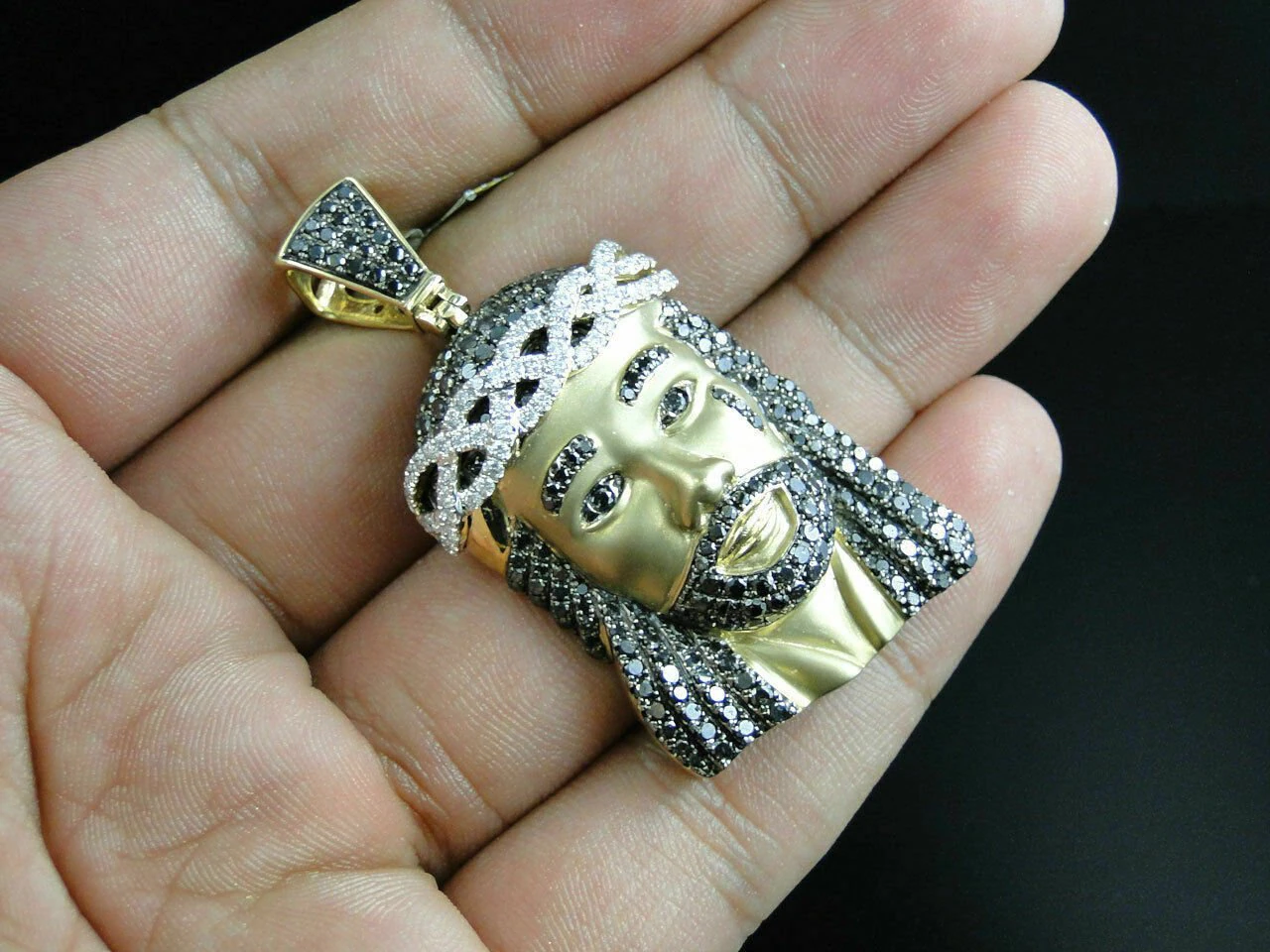 JESUS DIAMOND PENDANT 3D Print Model .c4d .max .obj .3ds .fbx .stl .blend 