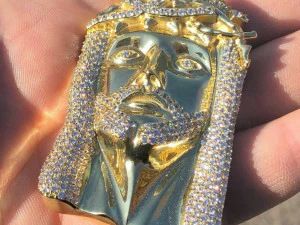 JESUS DIAMOND PENDANT 2 3D Print Model