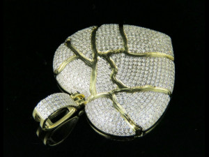 BROKEN HEART DIAMOND PENDANT 3D Принт Модель