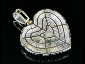 BROKEN HEART DIAMOND PENDANT 3D Принт Модель