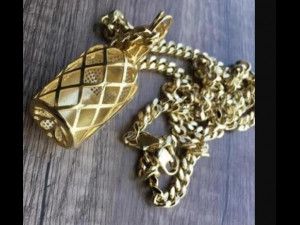 HENNESSY WHISKY WINE BOTTLE DIAMOND PENDANT 3Dプリントモデル