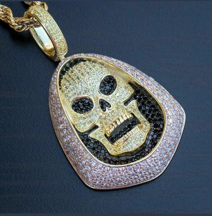 SKULL DIAMOND PENDANT 3D Print Model .c4d .max .obj .3ds .fbx .stl .blend