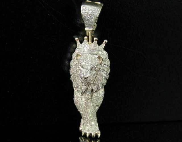 LION FACE MENS DIAMOND PENDANT 2 3D प्रिंट मॉडल .c4d .max .obj .3ds .fbx .stl .blend 