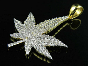 MARIJUANA LEAF DIAMOND PENDANT 3D 打印模型