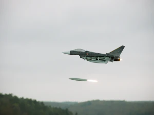 3D Animation of a Jet Fighter Launches a Missile at a Car 3D Model