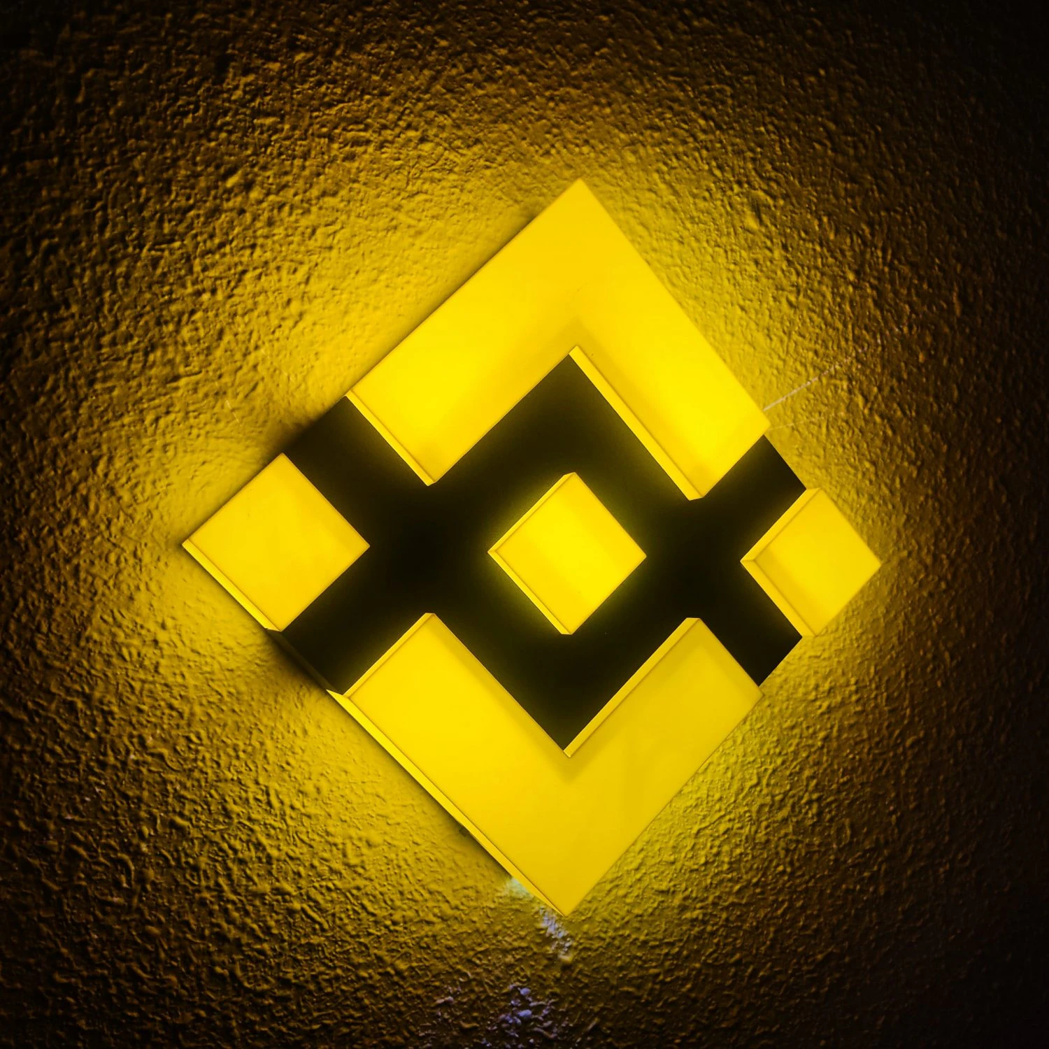 Lampara binance 3D Print Model .c4d .max .obj .3ds .fbx .stl .blend 