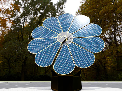 Dual Axis Daisy With Solar Tracking System-10 Wings-5-5 kW Modelo 3D