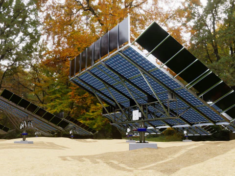48 kW Solar Tracker-2x4 paneelindeling-SOLAR-SIM V01-spiegel ondersteund 3D Model
