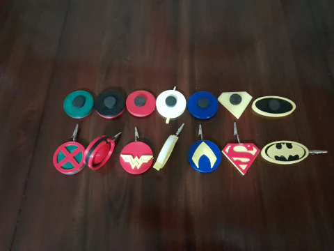 ジャスティス・リーグのパーティークリップとマグネット 3Dプリントモデル