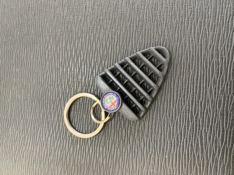 Alfa Romeo 147 Front Grill Keychain 3D Print Model