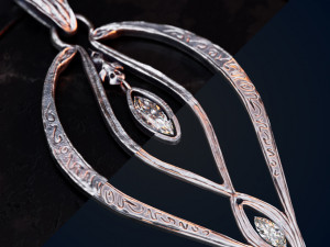 High-poly and low-poly old silver pendant Low-poly Modelo 3D