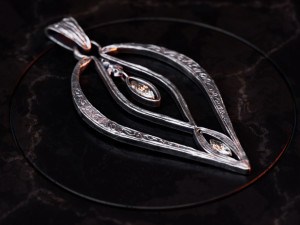 High-poly and low-poly old silver pendant Low-poly 3D Model