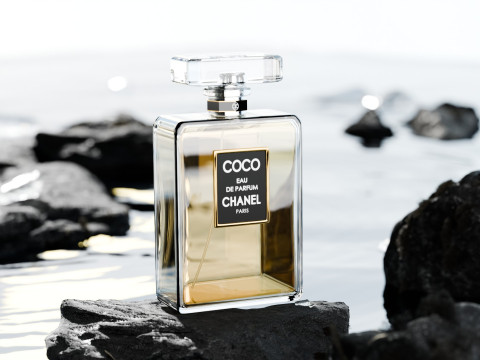 The Scene Of Perfume For E-Commerce Products With Stones And A Lake Surface Blender 3D Modelo 3D