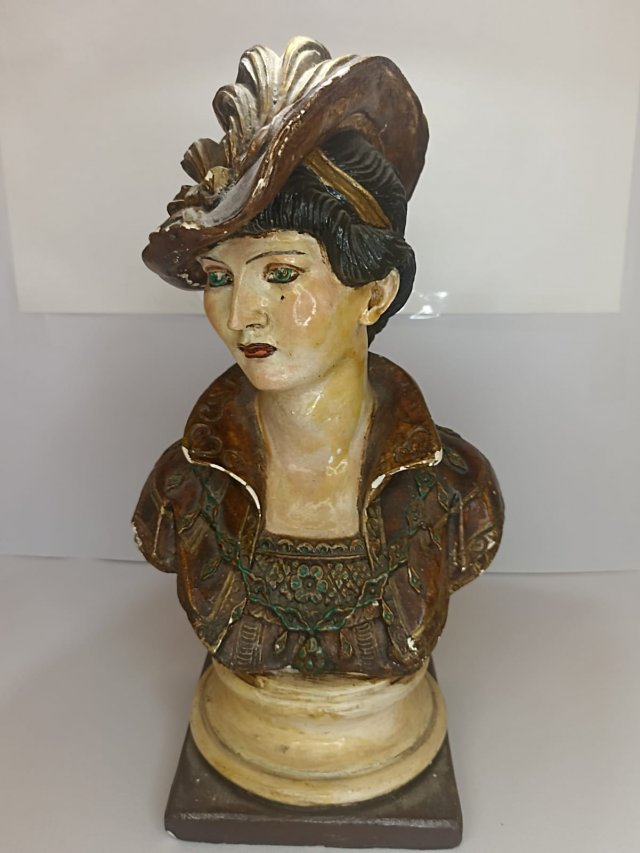 Lady bust 3D Model .c4d .max .obj .3ds .fbx .stl .blend