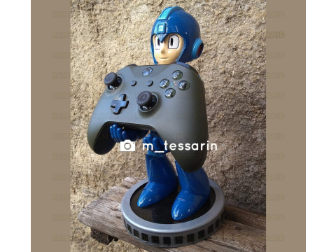 Megaman cellphone and joystick holder Modelo de impresión 3D