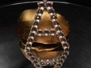 TENNIS STYLE LETTER PENDANTS IN ARIAL FONT 3Dプリントモデル