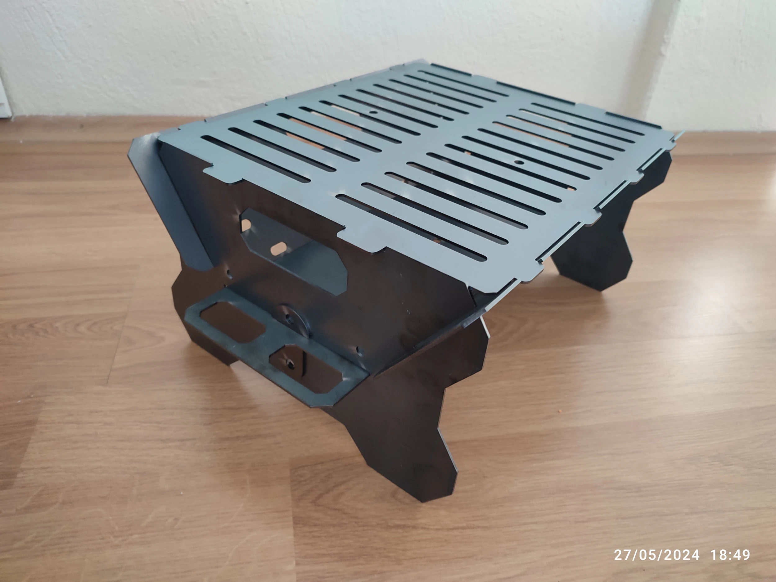 PORTABLE BBQ BARBECUE FIRE 3D Model .c4d .max .obj .3ds .fbx .stl .blend