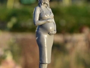 Pregnant woman for model building model railway diorama 3D Print Model