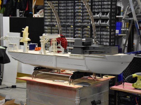 Kreuz Installer Schiffsmodell Modelship Diving support vessel 3D-printmodel