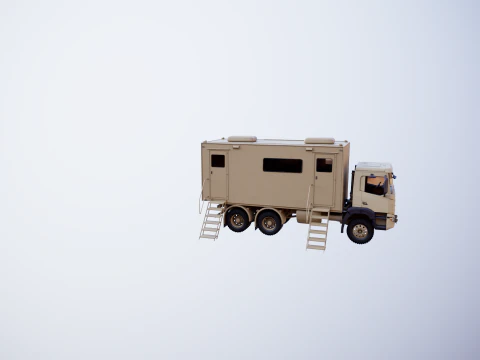 Camion di comando militare generico Sand Camo Modello 3D