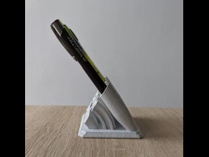 Printable Sweeping Text Plate With Pen Holder 3D Print Model