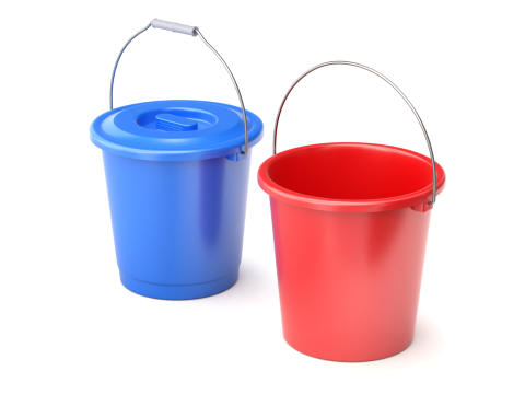 Plastic Bucket with Metal Handle and Lid Model 3D